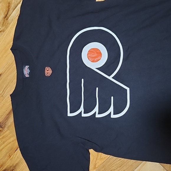 Old Time Hockey Flyers Tshirt - Picture 3 of 8